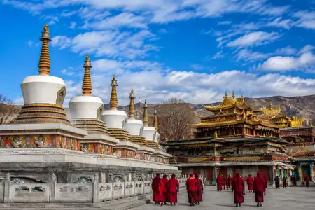 西宁塔尔寺旅游地接